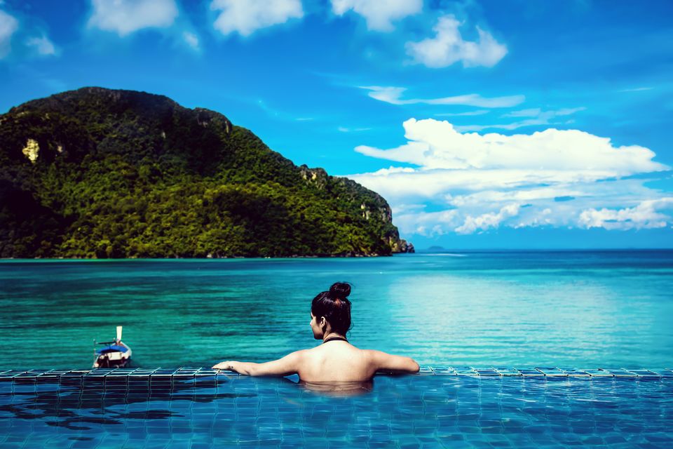 Photo of Phi Phi Islands, Krabi, Thailand by Reise