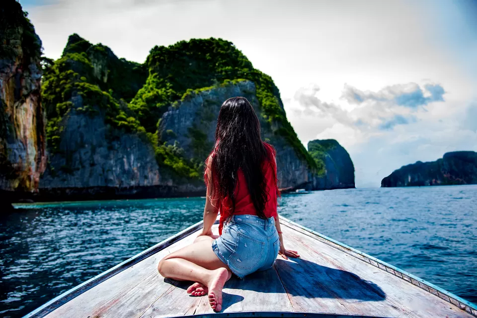 Photo of Phi Phi Islands, Krabi, Thailand by Reise