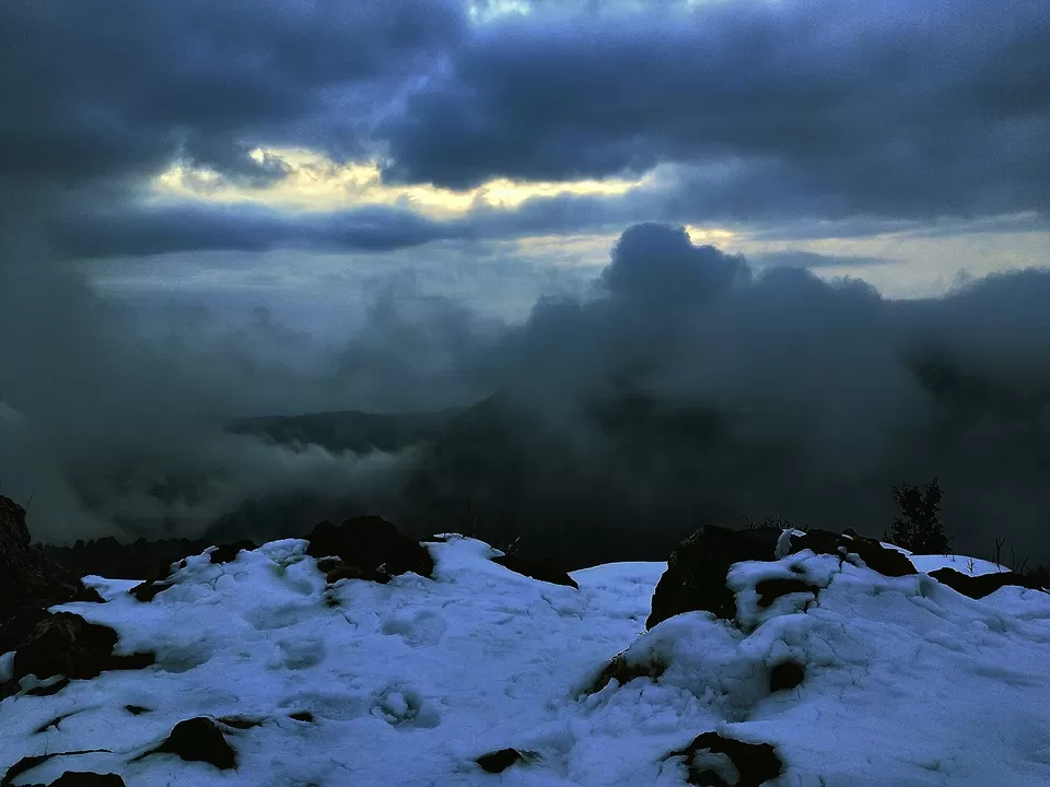 Photo of Dorothy's Seat -Tiffin Top, Ayarpatta, Nainital, Uttarakhand, India by Milan Sah