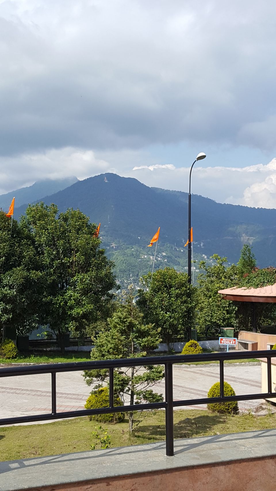 Photo of GANGTOK ,A journey through the mighty Himalayas and great Gangtok #northeastphotos by Ankit Nryn