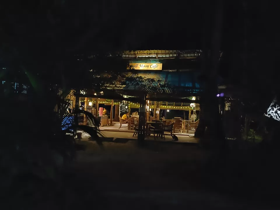Photo of Full moon cafe, India by La Vie en Rose
