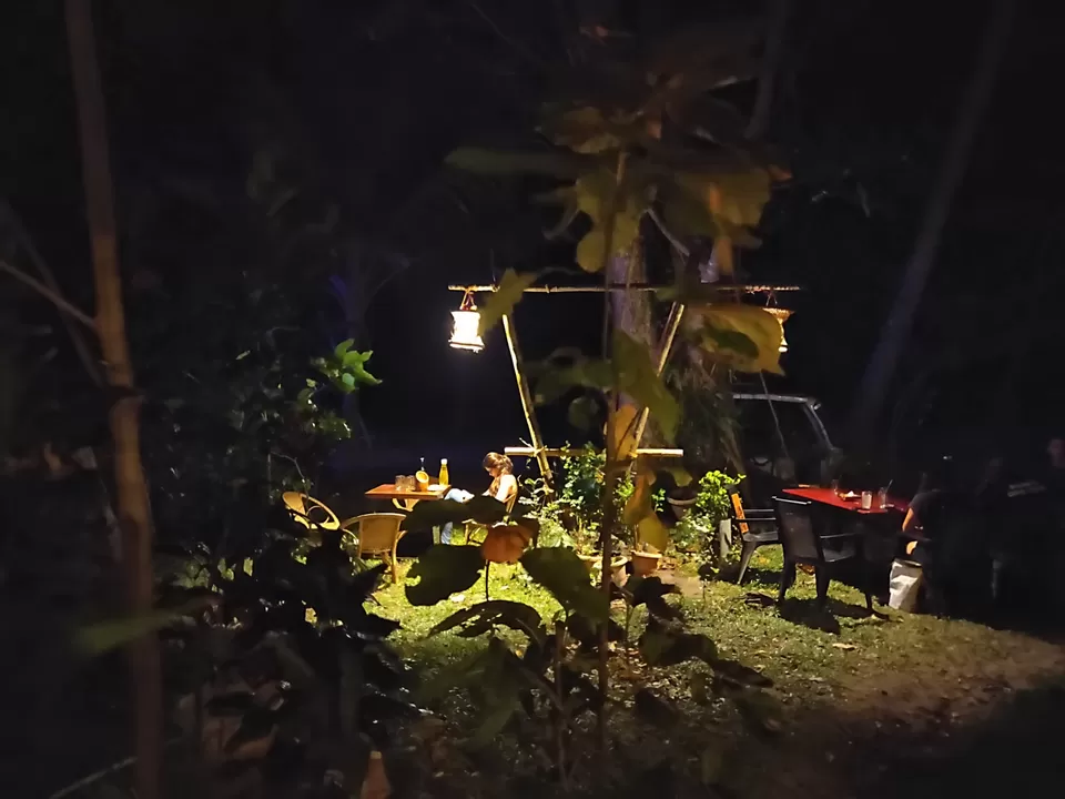 Photo of Full moon cafe, India by La Vie en Rose