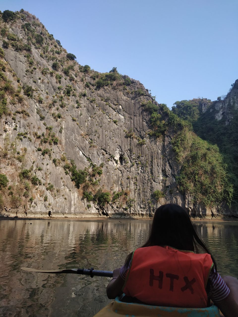 Photo of Ha Long Bay, Hà Phong, Hạ Long, Quảng Ninh, Vietnam by Trisha Singhal
