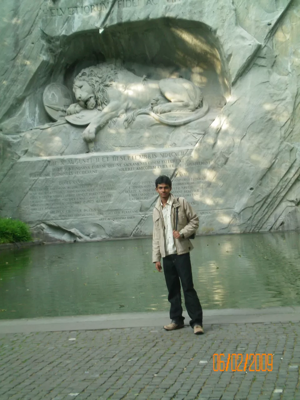 Photo of the crying lion, luzern by Ronak