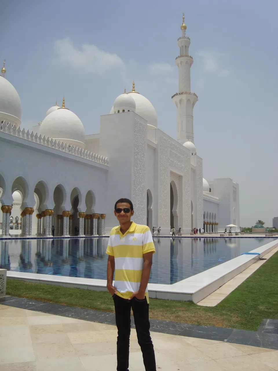 Photo of Mosque - Abu Dhabi - United Arab Emirates by Ronak