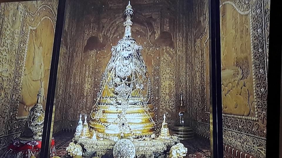 Photo of Temple of the Sacred Tooth Relic, Sri Dalada Veediya, Kandy, Sri Lanka by pallavi rangavajhala