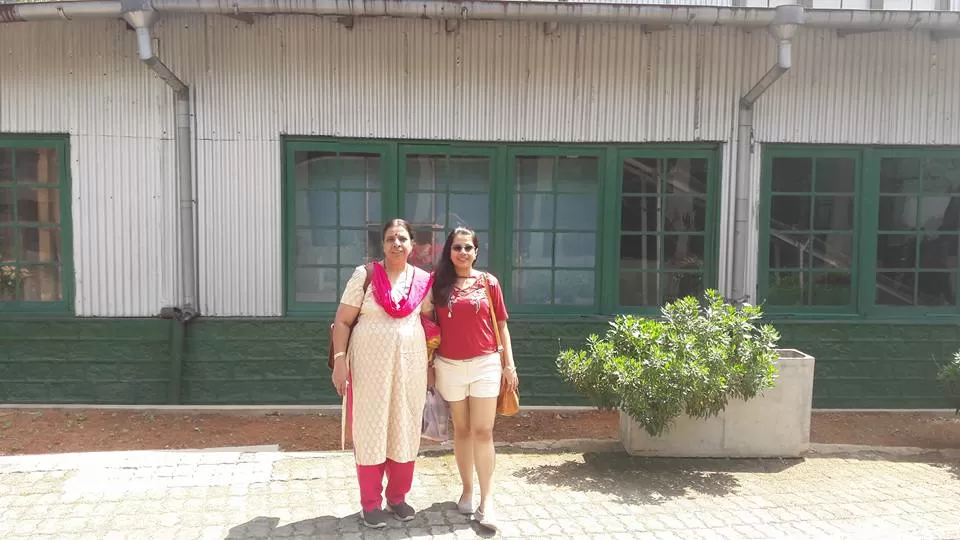 Photo of The Tea Garden, Nuwara Eliya, Sri Lanka by pallavi rangavajhala