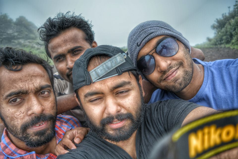 Photo of A getaway to the misty lands 4/17 by Rohit Dinesh