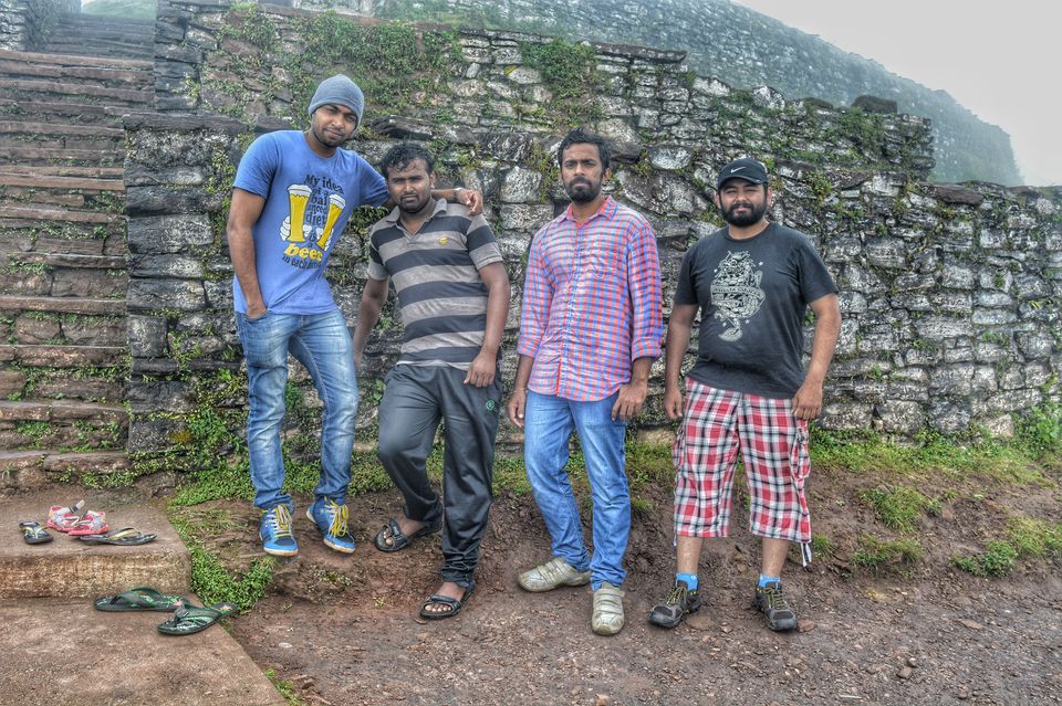 Photo of A getaway to the misty lands 5/17 by Rohit Dinesh