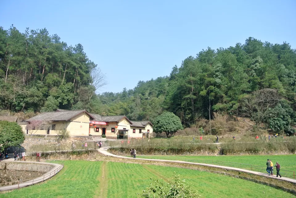 Photo of 中国湖南省湘潭市湘潭县韶山毛泽东故居景区 by Eve Ha