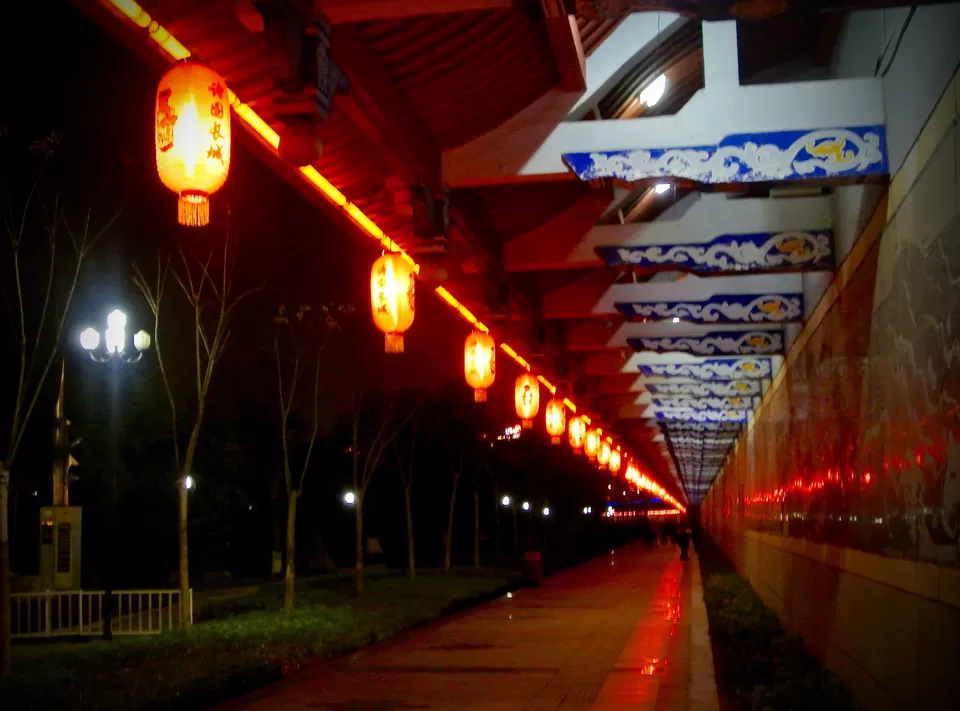 Photo of 中国湖南省常德市武陵区沅安路常德诗墙公园 by Eve Ha