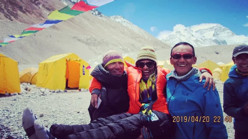 Photo of Everest - Beyond The Glory by Vamini Sethi