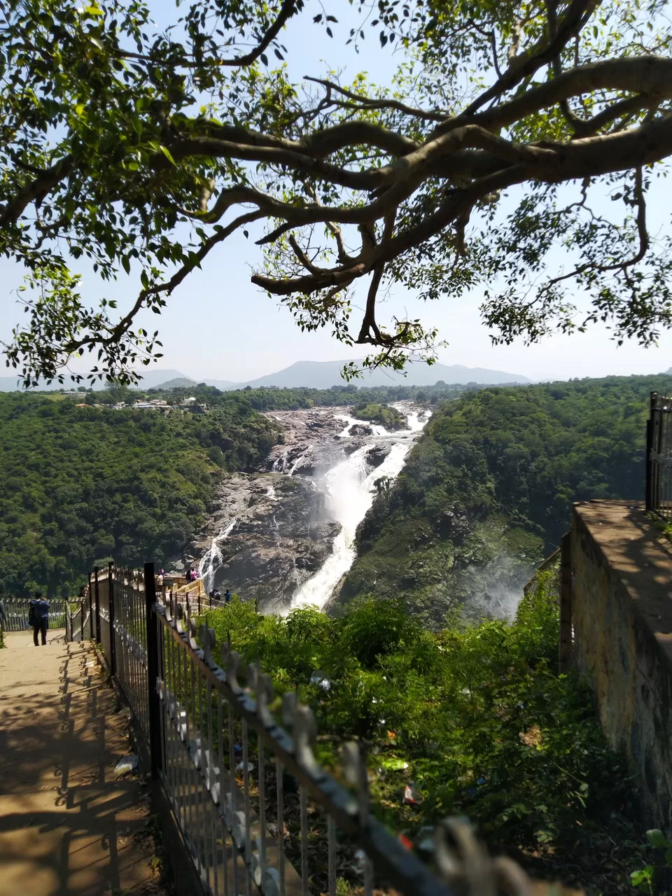 Photo of Barachukki Waterfalls, Chamarajnagar, Karnataka, India by Shrinivas Deshmukh