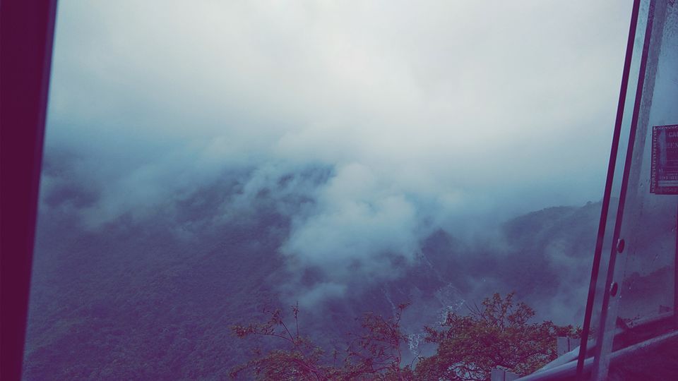 Photo of Mussoorie, Uttarakhand, India by nirmit singhal