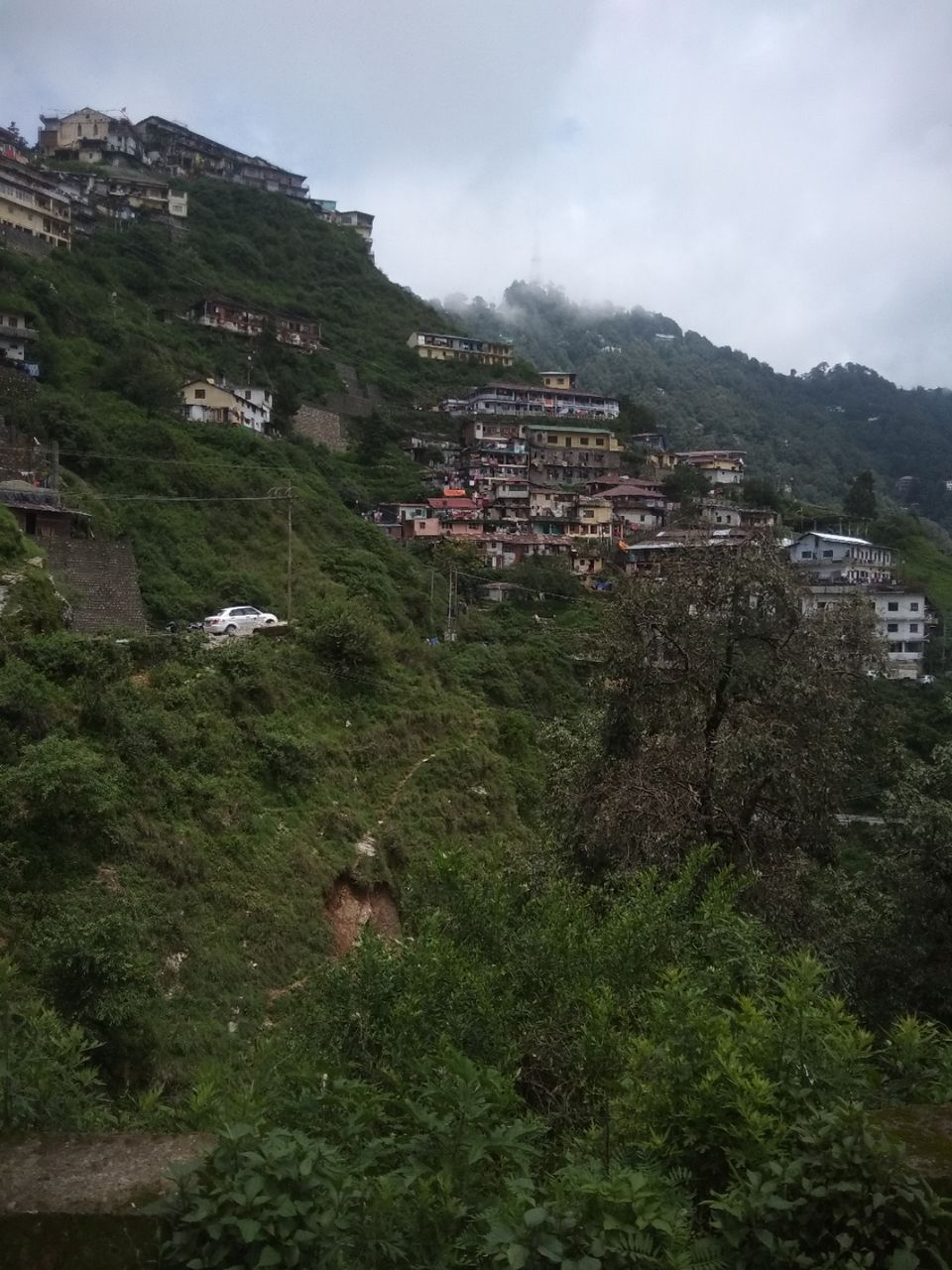 Photo of Mussoorie, Uttarakhand, India by nirmit singhal