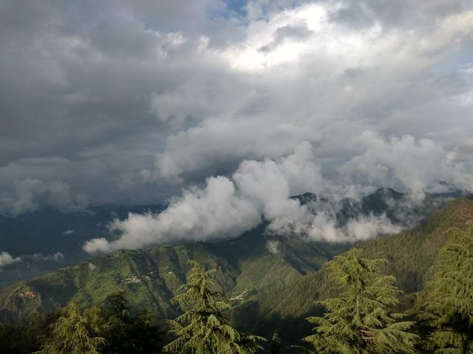 Photo of Dhanaulti, Uttarakhand, India by nirmit singhal