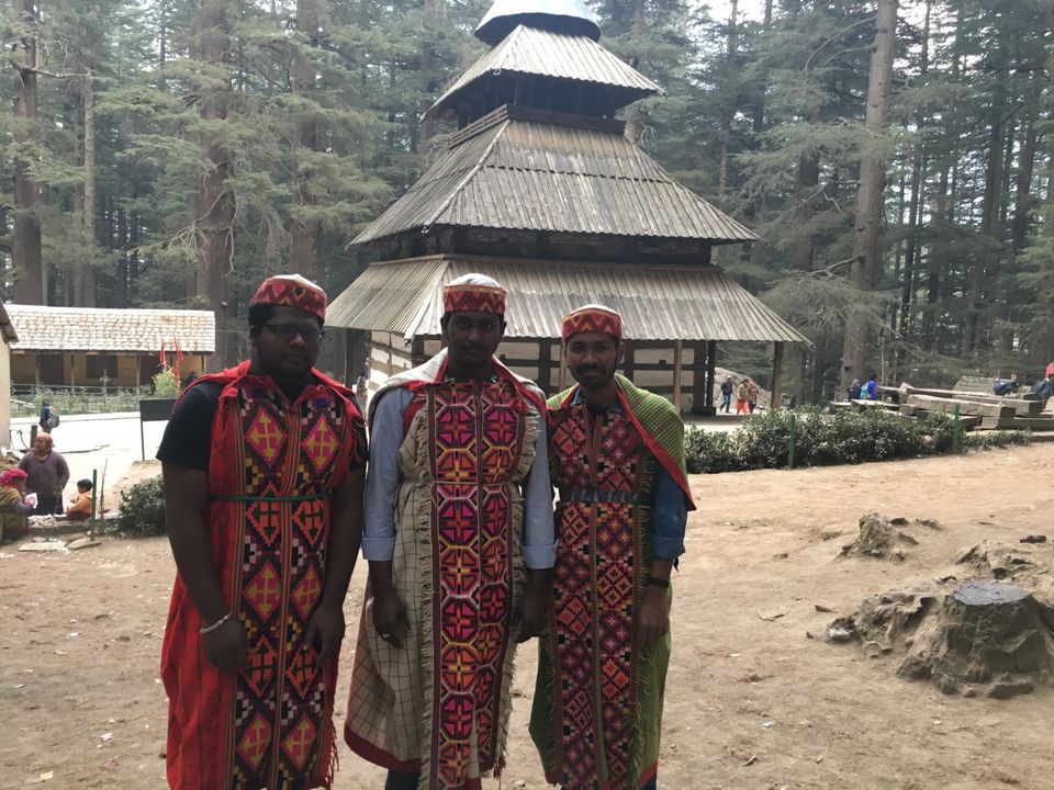 Photo of Manali, Himachal Pradesh, India by Manoj Konduru