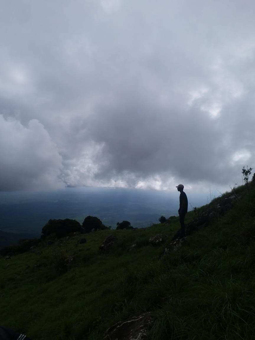Photo of Enchanting Ponmudi Hills of Kerela by Saivivek Kalivemula
