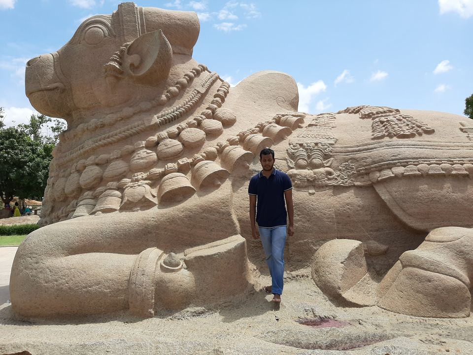 Photo of Lepakshi Nandi and historical Veerabhadra Temple by Saivivek Kalivemula