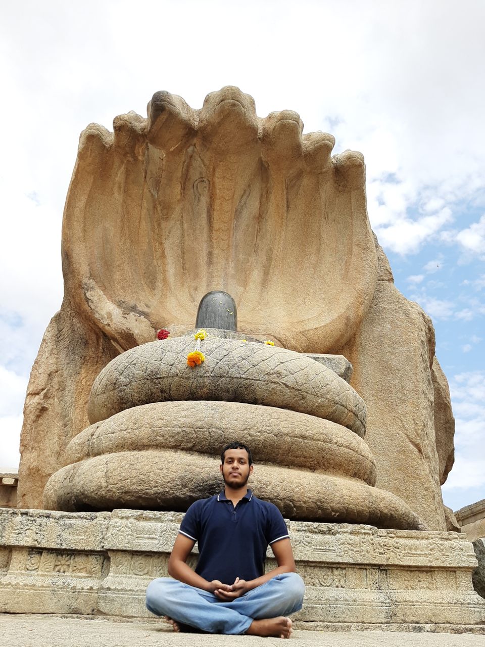 Photo of Lepakshi Nandi and historical Veerabhadra Temple by Saivivek Kalivemula