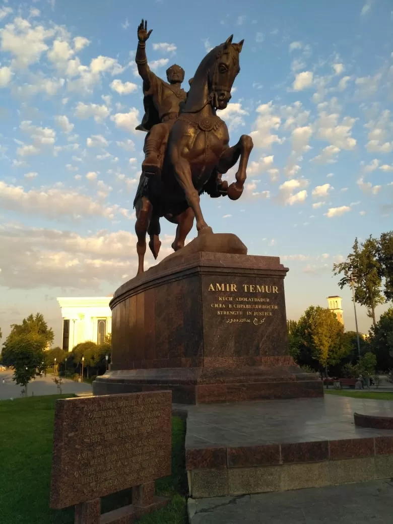 Photo of Skver Im. Amira Temura, Amir Temur Avenue, Tashkent, Uzbekistan by Peripatetic_ss