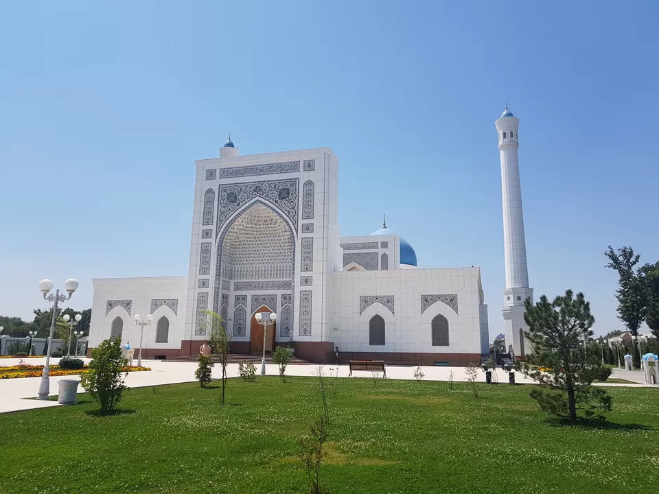 Photo of White Mosque, Tashkent, Uzbekistan by Peripatetic_ss