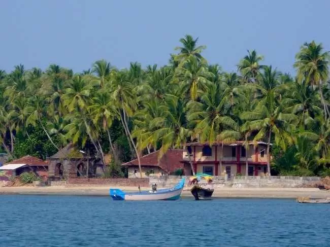 Photo of Malvan Beach, Malvan, Maharashtra, India by Gunjan Upreti