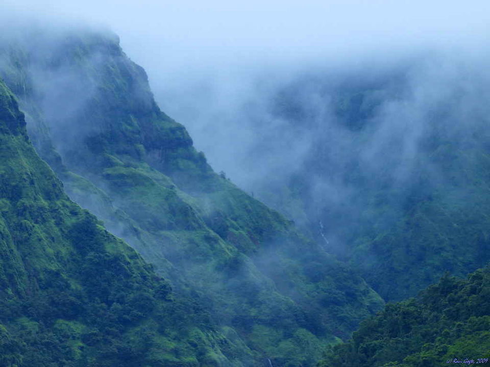 Photo of 7 Off-Beat Places to See the Most Romantic Drizzles in India by Palak Doshi