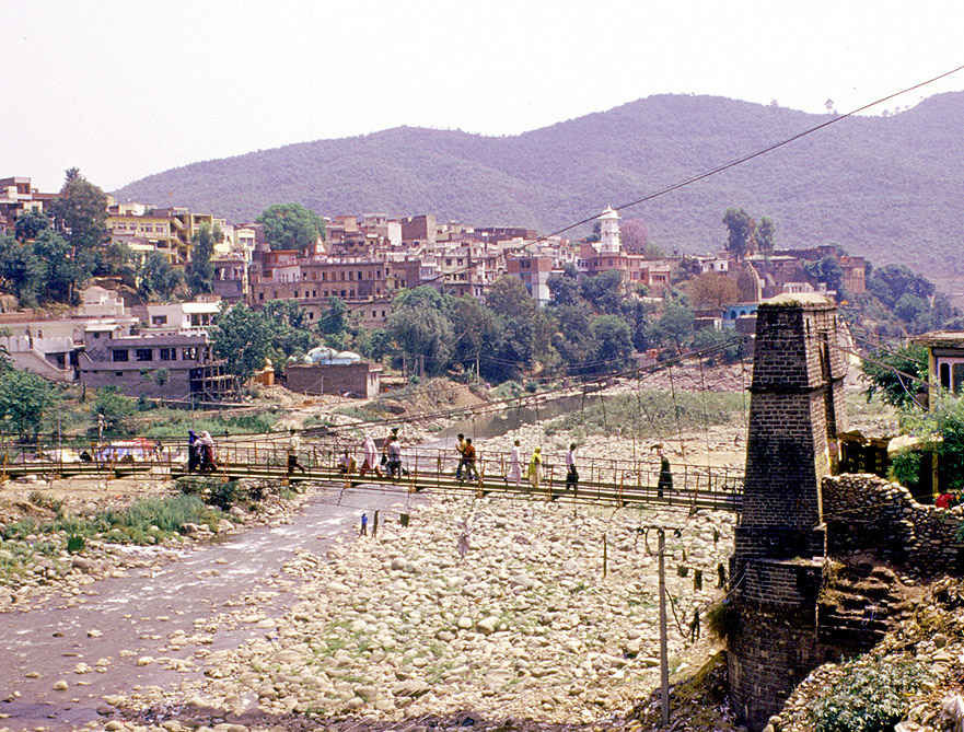 Photo of असली भारत को जानना है तो करो यहाँ के गाँव का सफर by लफंगा परिंदा