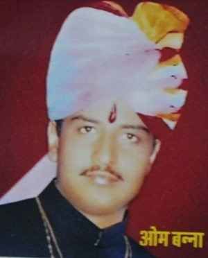 Photo of बुलेट बाइक की पूजा करता है राजस्थान का ये मंदिर, इसकी कहानी सुनकर हो जाएँगे हैरान! by सिद्धार्थ सोनी Siddharth Soni