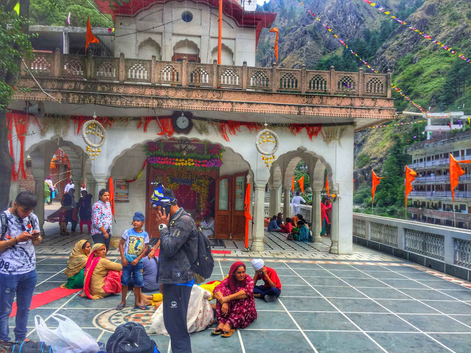 Photo of हिमाचल प्रदेश-अनन्त बर्फ की चोटियों की भूमि #MonsoonYatra by Vivek Khade
