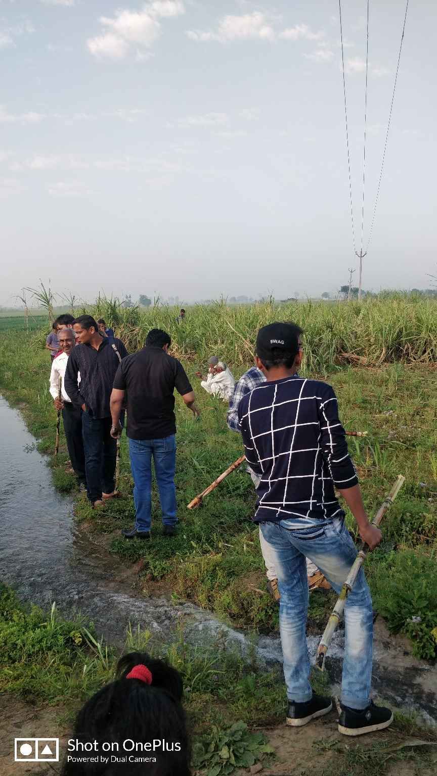 Photo of गांव का एक दिन और बचपन की मीठी यादें by Pratiksha Shankhdhar