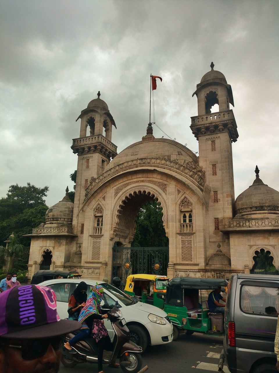 Photo of भारत का ये शाही महल लंदन के बकिंघम पैलेस से 4 गुना बड़ा है! by सिद्धार्थ सोनी Siddharth Soni