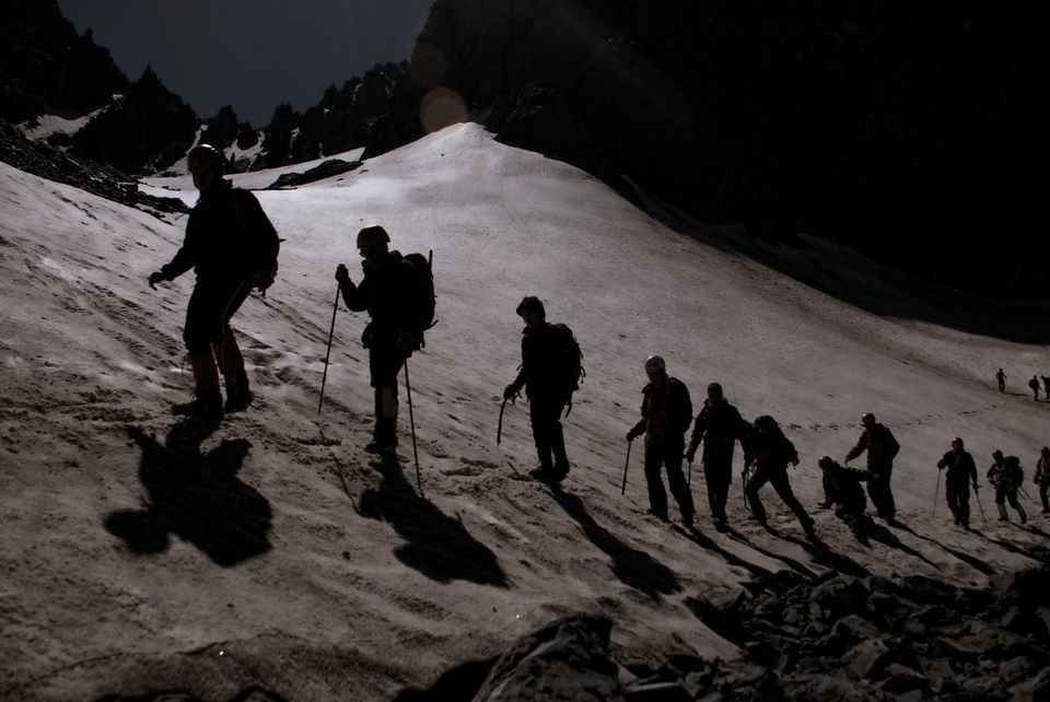 Photo of पहाड़ों का बुलावा: पीर-पंजाल के खूबसूरत नज़ारे देखने के लिए बेस्ट है फ्रेंडशिप पीक पर ट्रेकिंग by सिद्धार्थ सोनी Siddharth Soni