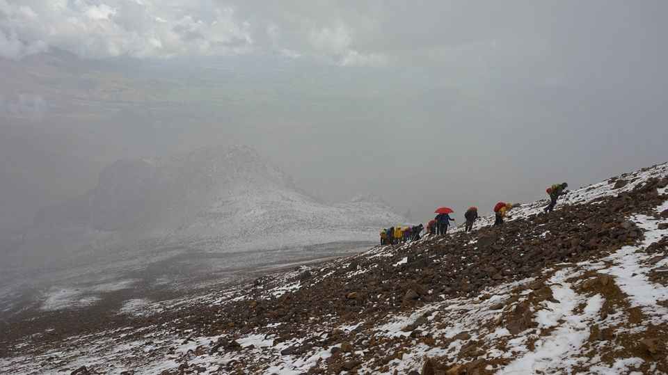 Photo of पहाड़ों का बुलावा: पीर-पंजाल के खूबसूरत नज़ारे देखने के लिए बेस्ट है फ्रेंडशिप पीक पर ट्रेकिंग by सिद्धार्थ सोनी Siddharth Soni