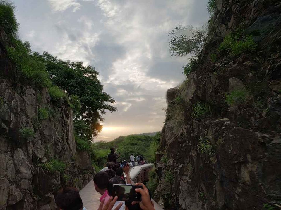 Photo of राजस्थान के गोरम घाट में जाकर जिया चल छैया छैया वाला मोमेंट by Saransh Ramavat