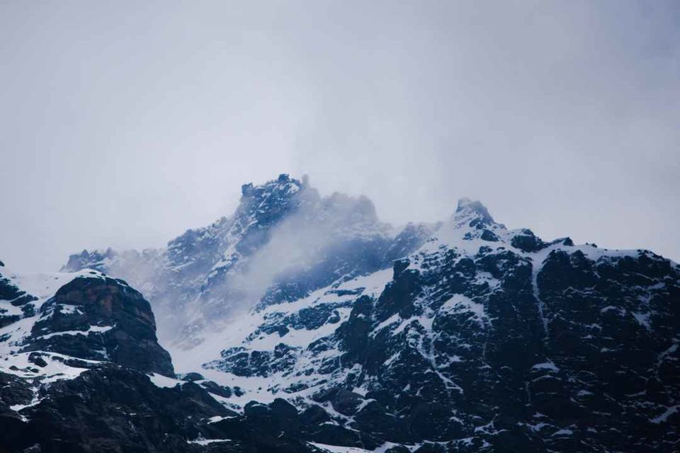 Photo of Kasol-kheerganga: मैं और शेरू। by Jeevesh Nandan