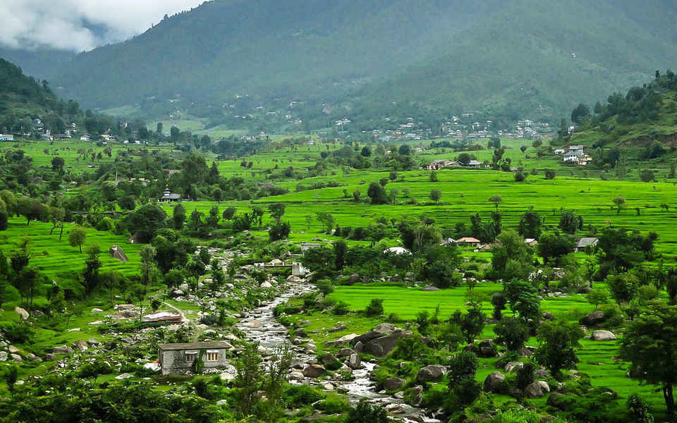 Photo of मैं शहर छोड़कर हिमाचल के गाँव में जा बसा और ये मेरी ज़िंदगी का सबसे सुंदर सफर बन गया! by सिद्धार्थ सोनी Siddharth Soni
