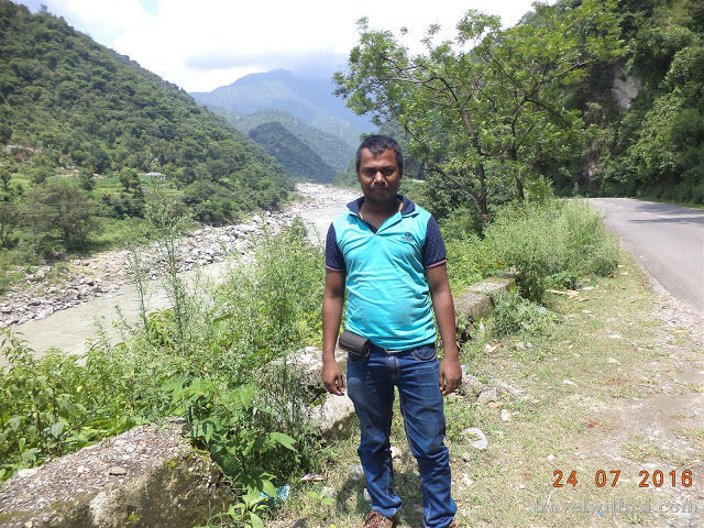 Photo of मिशन लद्दाख-3: मनाली में बाइक का परमिट (Mission Ladakh: Obtaining Bike Permit in Manali) - Travel Wi by RD Prajapati