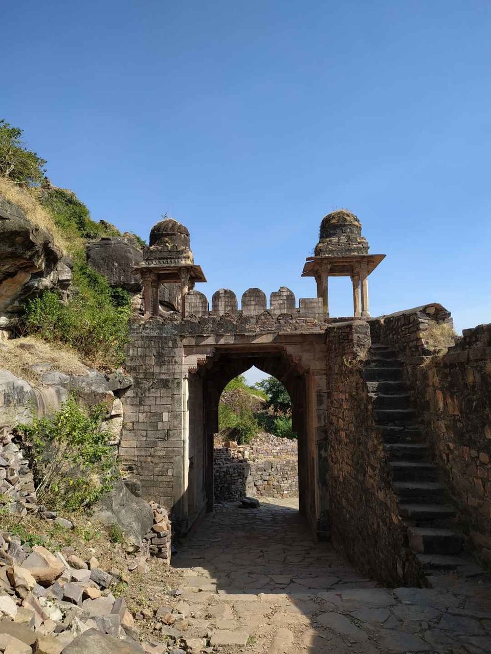 Photo of खुद में इतिहास समेटे आज भी अपने अस्तित्व को बरकरार रखे है " रायसेन फोर्ट " by Divyanshu Dixit