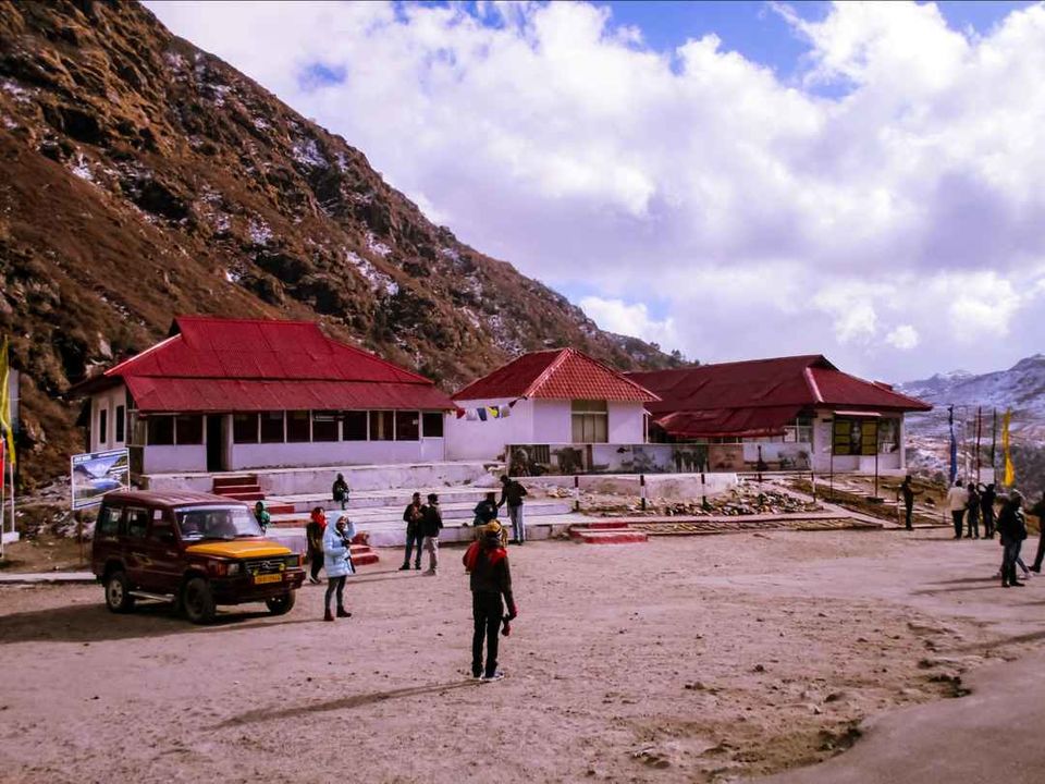 Photo of बाबा हरभजन सिंह: इस शहीद सैनिक की आत्मा आज भी करती है देश की रक्षा by Aakash Kumar