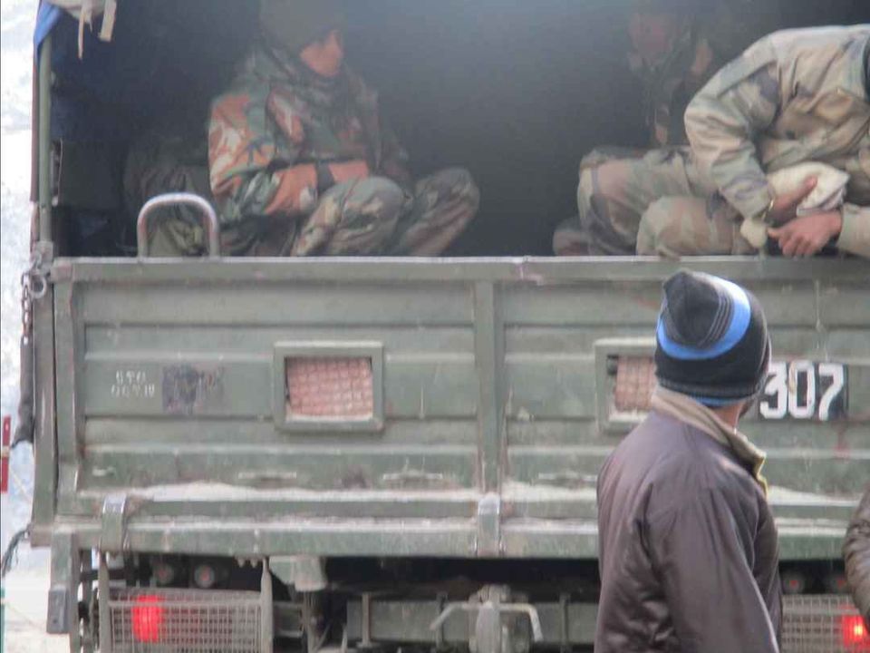 Photo of बाबा हरभजन सिंह: इस शहीद सैनिक की आत्मा आज भी करती है देश की रक्षा by Aakash Kumar