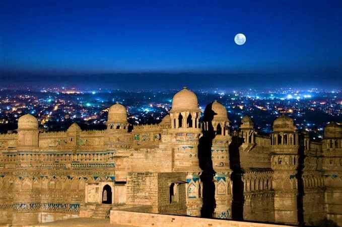 Photo of ग्वालियर, Madhya Pradesh, India by Manglam Bhaarat