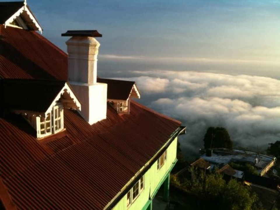 Photo of दार्जिलिंग: चाय के बागान, टॉय ट्रेन और प्राकृतिक खूबसूरती के बीच बिताएँ वक्त by सिद्धार्थ सोनी Siddharth Soni