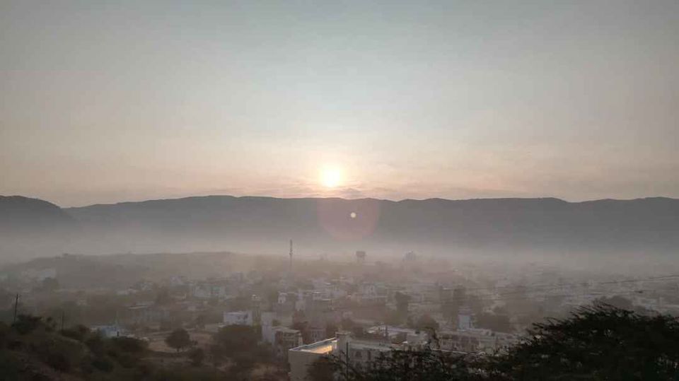 Photo of ट्रैवल में ट्विस्ट: जब ड्राइवर की एक गलती ने हमें पुष्कर की जगह जयपुर पहुँचा दिया! by Saransh Ramavat