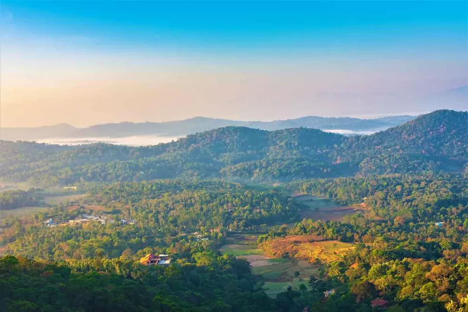 Photo of कुर्ग, Mahadevpet, Madikeri, Karnataka, India by Rishabh Dev
