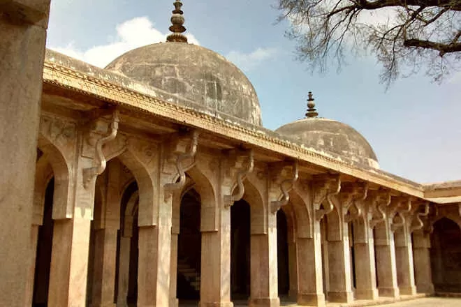 Photo of जामा मस्जिद चंदेरी, Astupura, Mau, Uttar Pradesh, India by Rishabh Dev