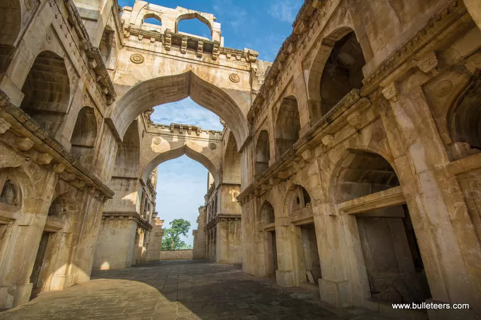 Photo of कोशक महल, Isagarh - Chanderi Road, Singhpur Chalada, Madhya Pradesh, India by Rishabh Dev