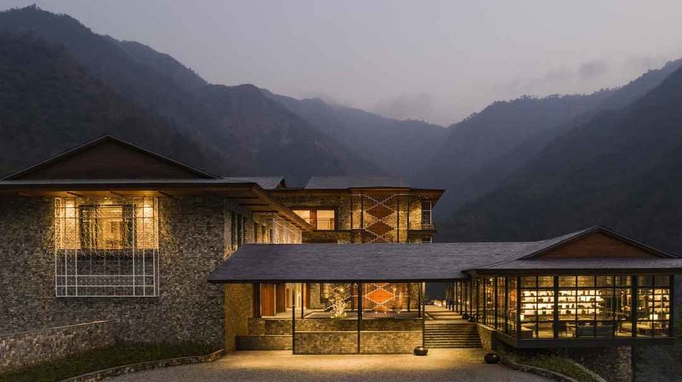 Photo of उत्तराखंड में ताज का ये रिज़ॉर्ट पहाड़ों में आलीशान पल बिताने के लिए परफेक्ट है! by Manglam Bhaarat