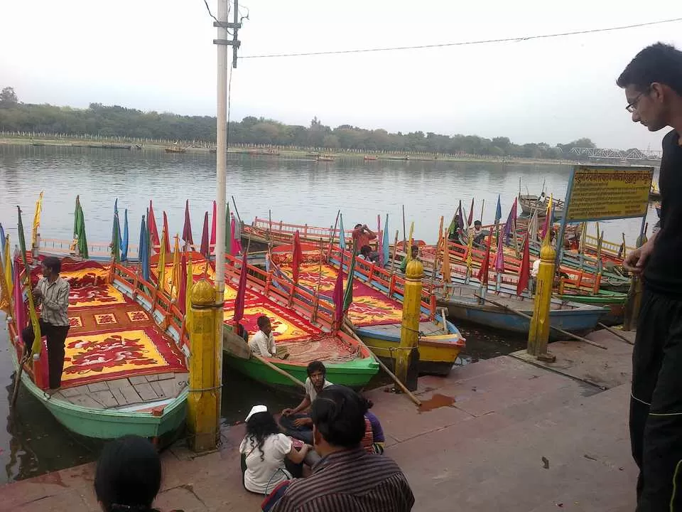 Photo of विश्राम घाट, Anand Nagar, Isapur Banger, Uttar Pradesh, India by Bhawna Sati